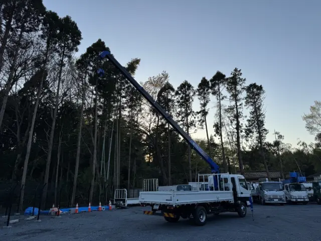 三菱 キャンター 2PG-FEB80(2WD)の写真16