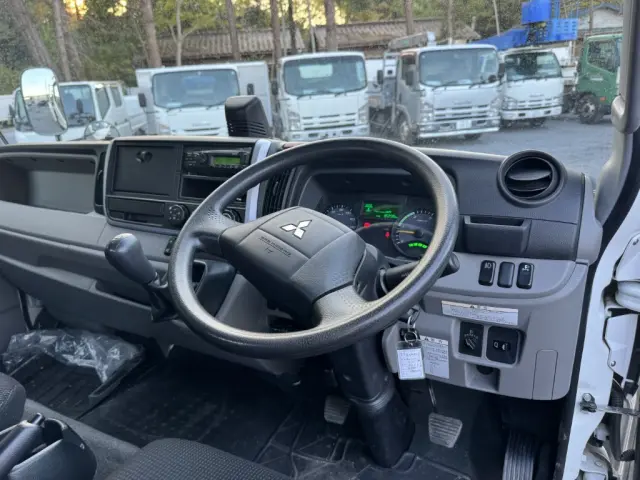 三菱 キャンター 2PG-FEB80(2WD)の写真33