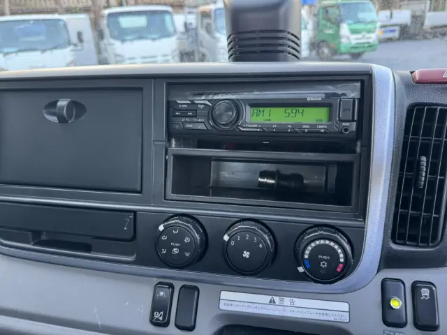 三菱 キャンター 2PG-FEB80(2WD)の写真35