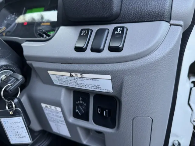 三菱 キャンター 2PG-FEB80(2WD)の写真37