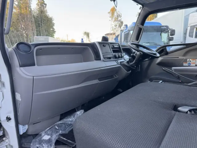 三菱 キャンター 2PG-FEB80(2WD)の写真38