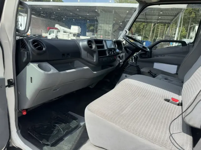 日野 デュトロ 2KG-XZU720M(2WD)の写真35