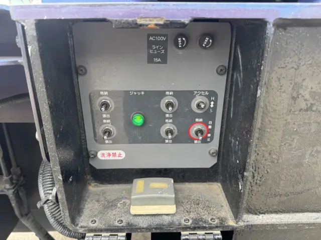 日野 デュトロ SKG-XZU600E(2WD)の写真7