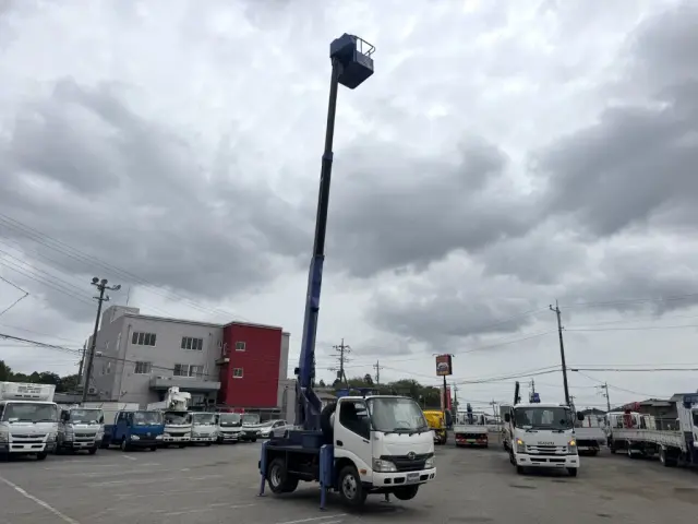 日野 デュトロ SKG-XZU600E(2WD)の写真9