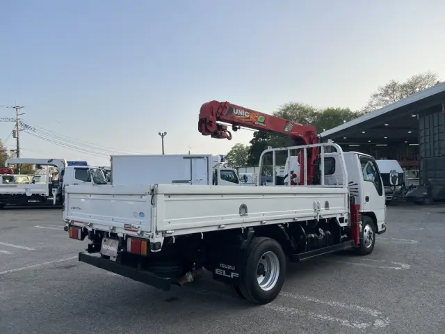 いすゞ エルフ TPG-NKR85AR(2WD)の写真3