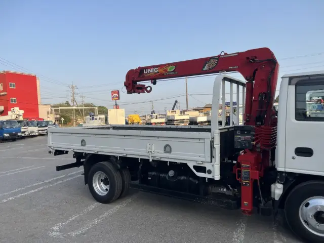 いすゞ エルフ TPG-NKR85AR(2WD)の写真6