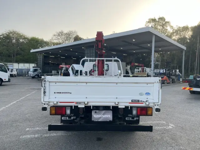 いすゞ エルフ TPG-NKR85AR(2WD)の写真8