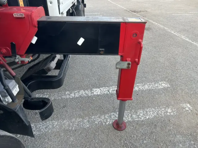 いすゞ エルフ TPG-NKR85AR(2WD)の写真19