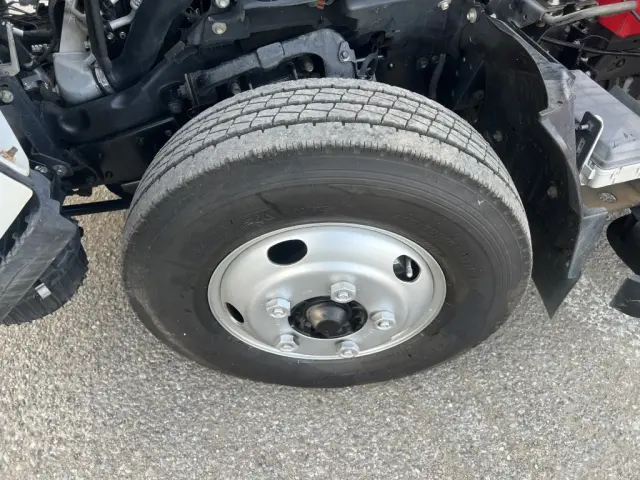 いすゞ エルフ TPG-NKR85AR(2WD)の写真42