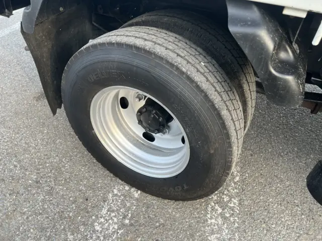 いすゞ エルフ TPG-NKR85AR(2WD)の写真43