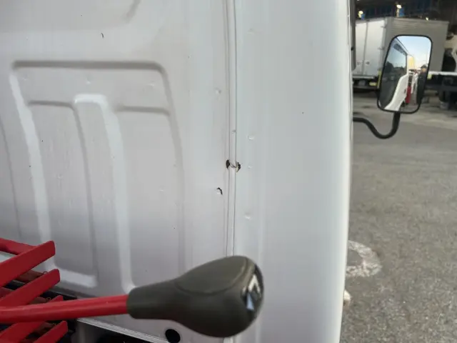 いすゞ エルフ TPG-NKR85AR(2WD)の写真45