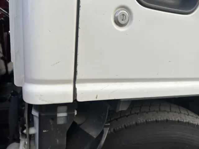 いすゞ エルフ TPG-NKR85AR(2WD)の写真46