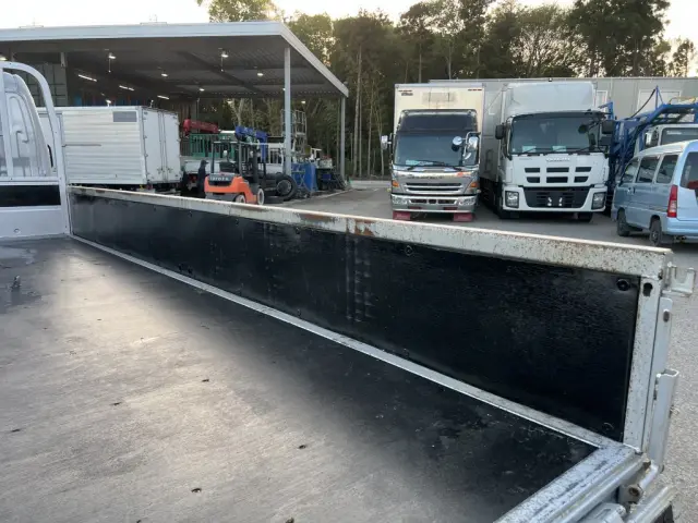 日野 デュトロ 2RG-XZU655M(2WD)の写真11