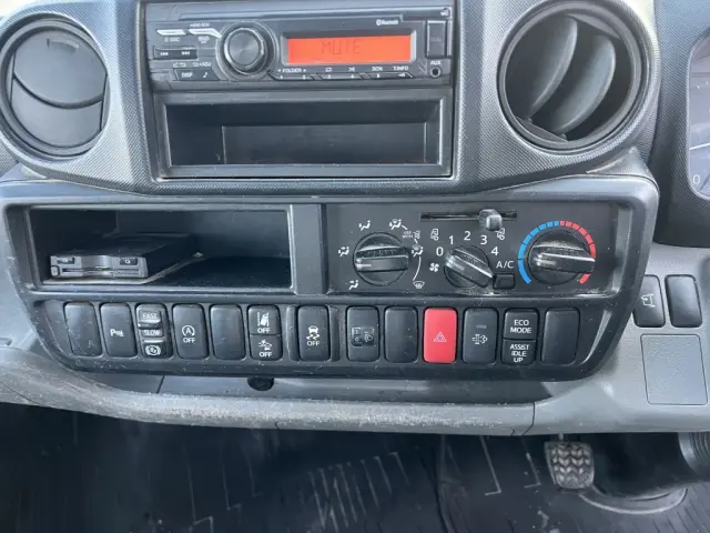 日野 デュトロ 2RG-XZU655M(2WD)の写真25