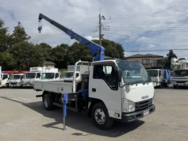 いすゞ エルフ TPG-NKR85AR(2WD)の写真2