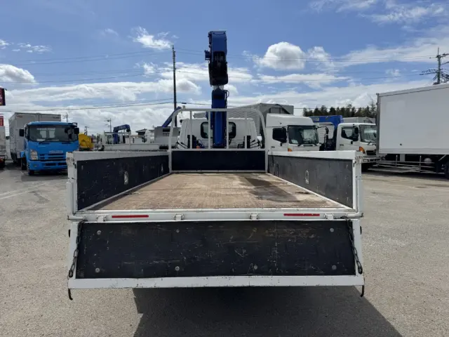 いすゞ エルフ TPG-NKR85AR(2WD)の写真9