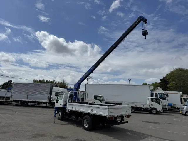 いすゞ エルフ TPG-NKR85AR(2WD)の写真16