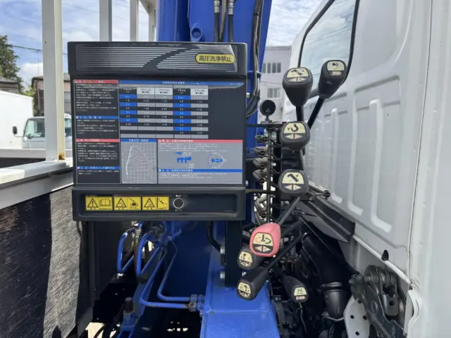 いすゞ エルフ TPG-NKR85AR(2WD)の写真20