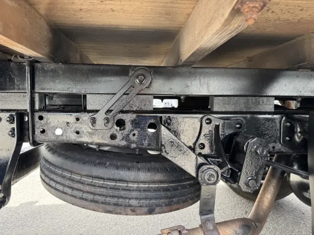 いすゞ エルフ TPG-NKR85AR(2WD)の写真25