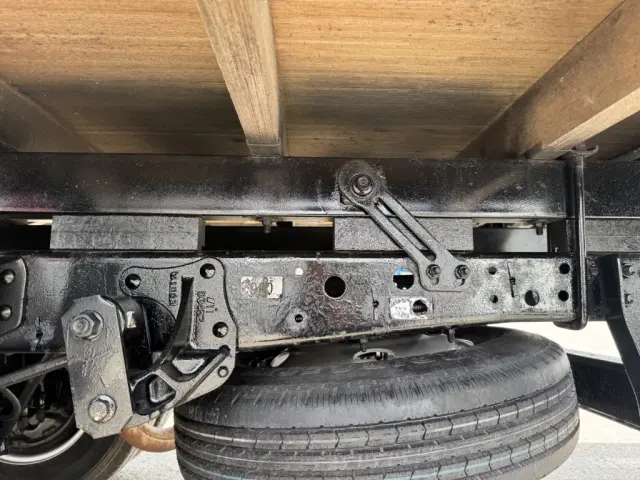 いすゞ エルフ TPG-NKR85AR(2WD)の写真26