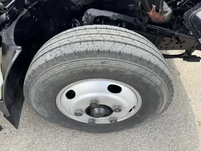 いすゞ エルフ TPG-NKR85AR(2WD)の写真45