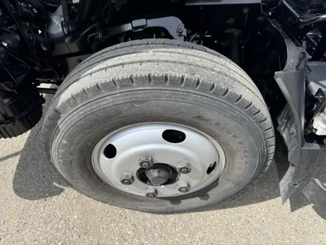 いすゞ エルフ TPG-NKR85AR(2WD)の写真46