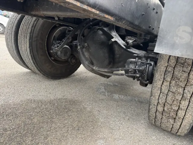日野 プロフィア PK-FS1EWWA(6x4)の写真23
