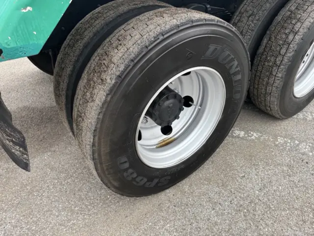 日野 プロフィア PK-FS1EWWA(6x4)の写真48