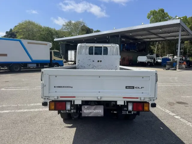 いすゞ エルフ 2TG-NJR88AF(2WD)の写真8