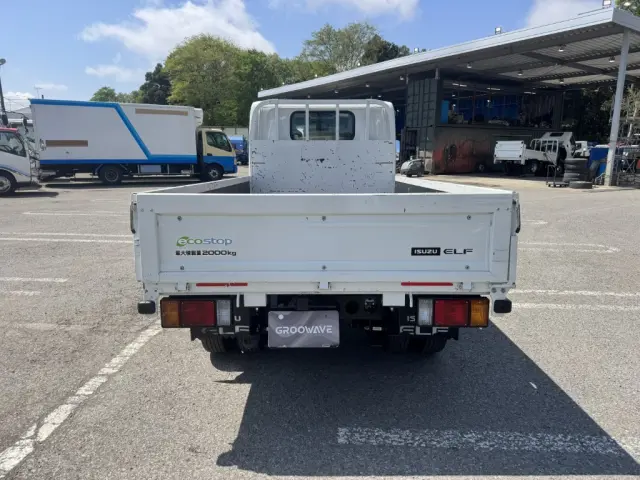 いすゞ エルフ 2TG-NJR88AF(2WD)の写真8