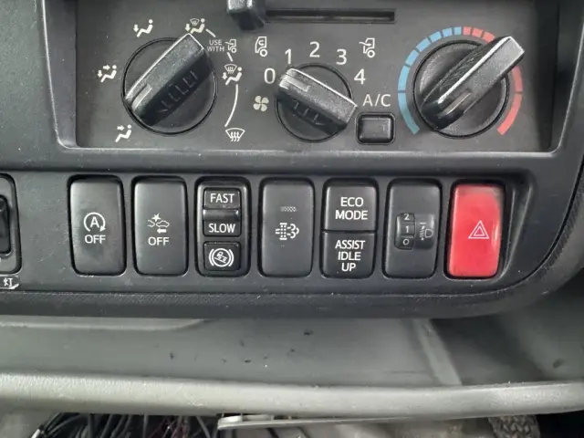 日野 デュトロ TKG-XZU722M(2WD)の写真35