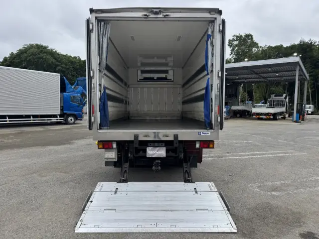 いすゞ エルフ 2RG-NPR88YN(2WD)の写真11