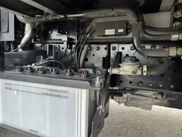 いすゞ エルフ 2RG-NPR88YN(2WD)の写真27