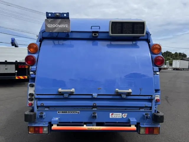 いすゞ エルフ TPG-NMR85AN(2WD)の写真6