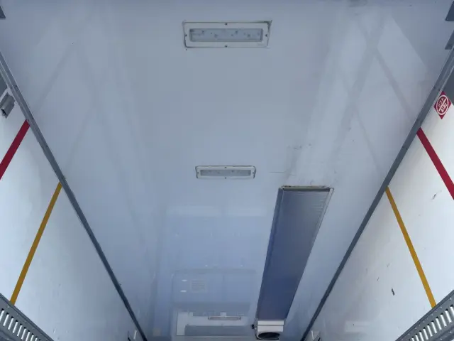 日野 デュトロ TPG-XZU712M(2WD)の写真15