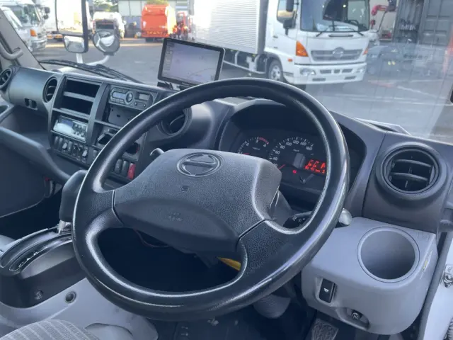 日野 デュトロ TPG-XZU712M(2WD)の写真31