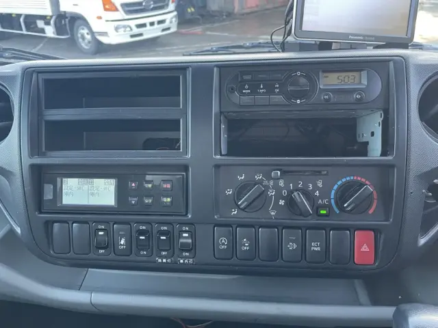 日野 デュトロ TPG-XZU712M(2WD)の写真33