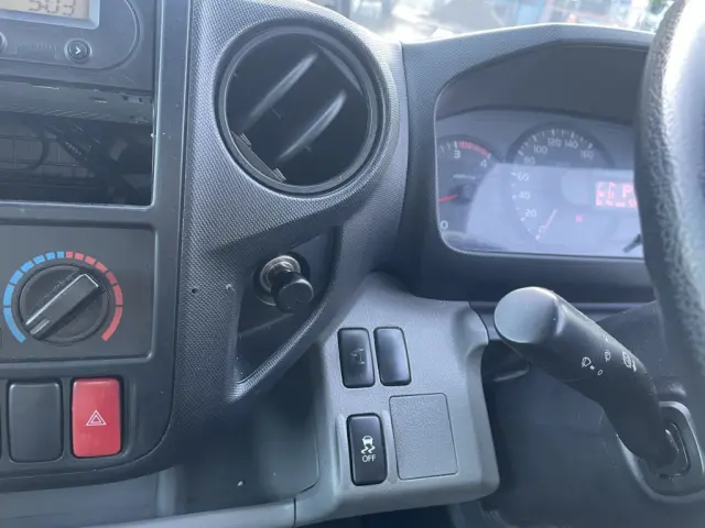 日野 デュトロ TPG-XZU712M(2WD)の写真36