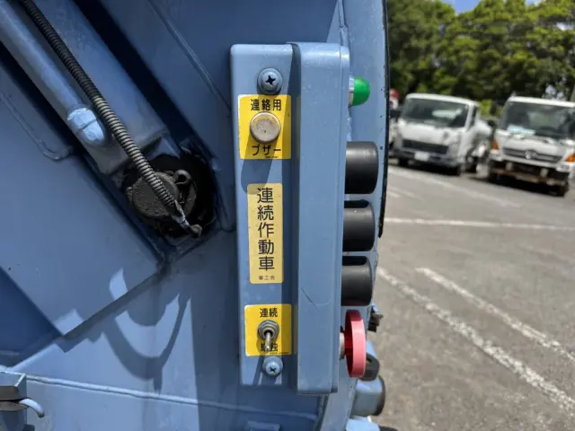 日野 デュトロ TPG-XZU600X(2WD)の写真13