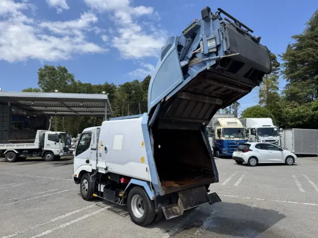 日野 デュトロ TPG-XZU600X(2WD)の写真14