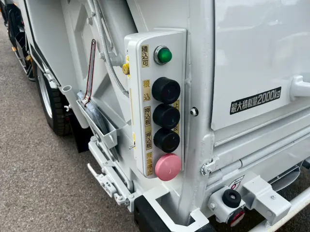 日野 デュトロ TPG-XZU600X(2WD)の写真15