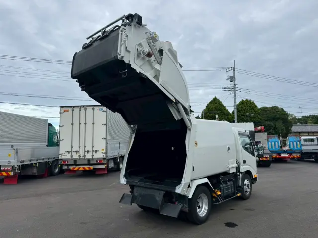 日野 デュトロ TPG-XZU600X(2WD)の写真16