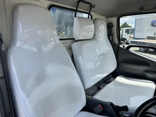 日野 デュトロ TPG-XZU600X(2WD)の写真31