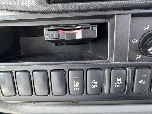 日野 デュトロ TPG-XZU600X(2WD)の写真37