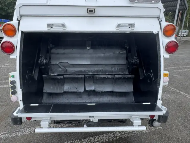 日野 デュトロ TPG-XZU600X(2WD)の写真12