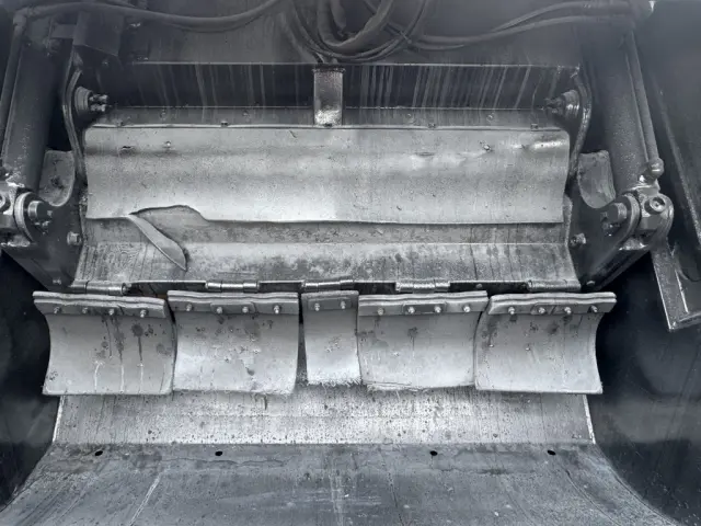 日野 デュトロ TPG-XZU600X(2WD)の写真14