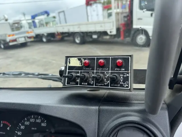 日野 デュトロ TPG-XZU600X(2WD)の写真40