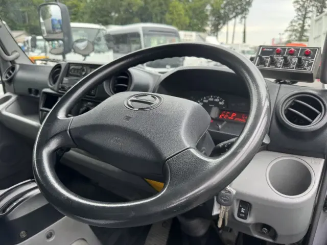 日野 デュトロ TPG-XZU600X(2WD)の写真33