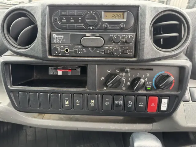 日野 デュトロ TPG-XZU600X(2WD)の写真35