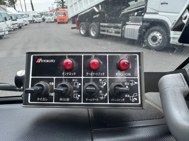 日野 デュトロ TPG-XZU600X(2WD)の写真37